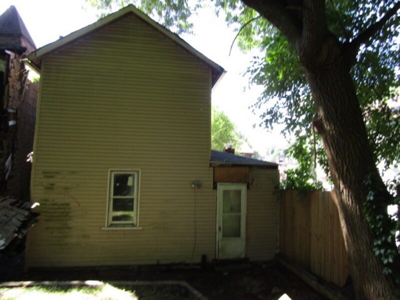 303 Flowers Ave — photo 4