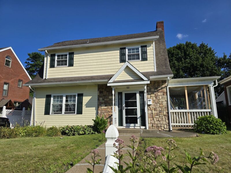 1008 Manor Rd — photo 2