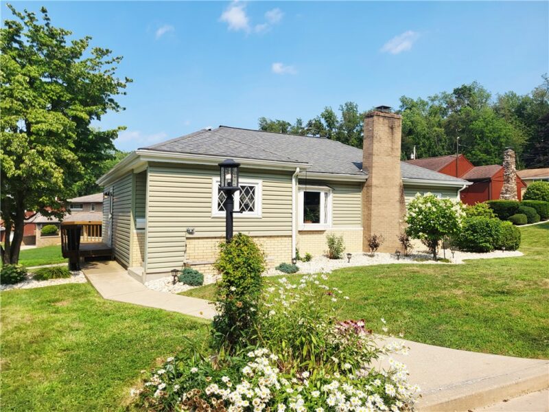 616 Maple Street — photo 2