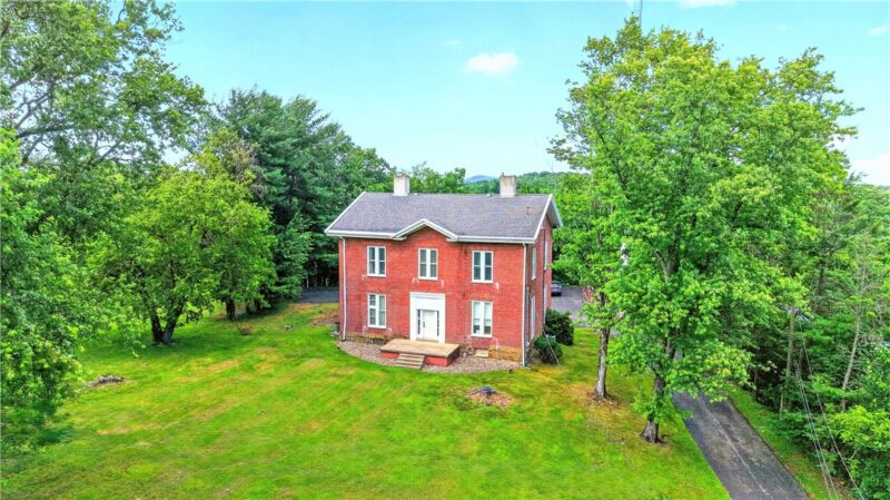 210 Tollgate Hill Rd — photo 2