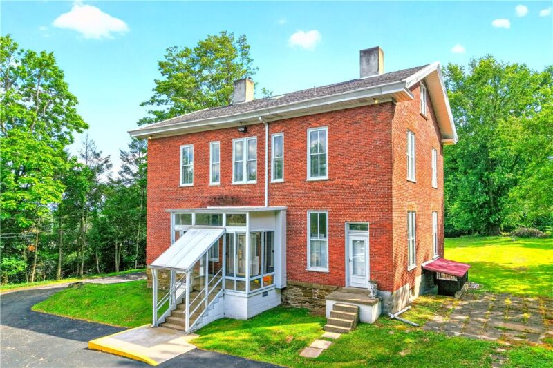 210 Tollgate Hill Rd — photo 6