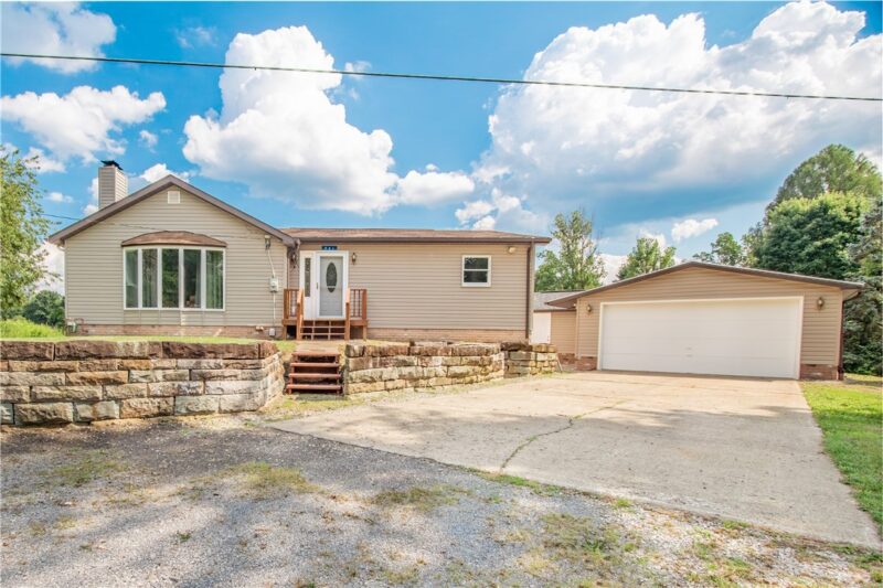 941 Three Degree Rd — photo 2