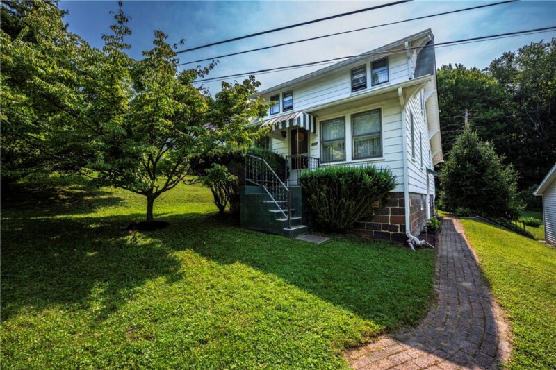 215 Forward Ln — photo 2