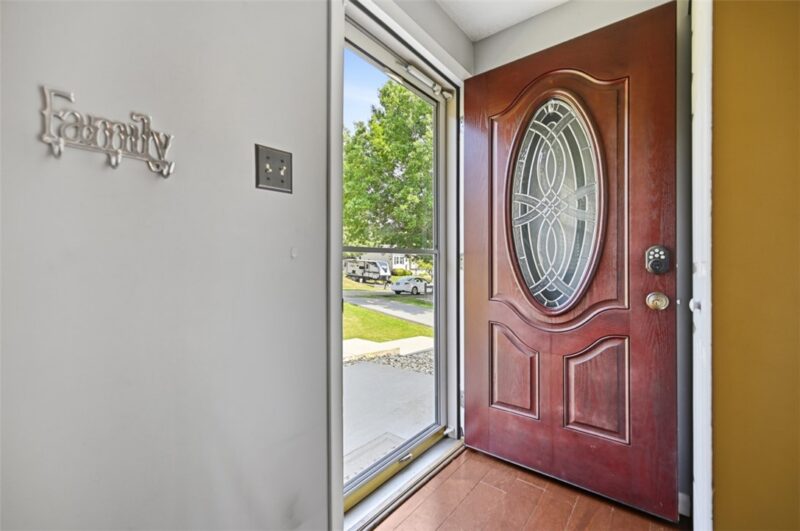 390 Gemini Drive — photo 3