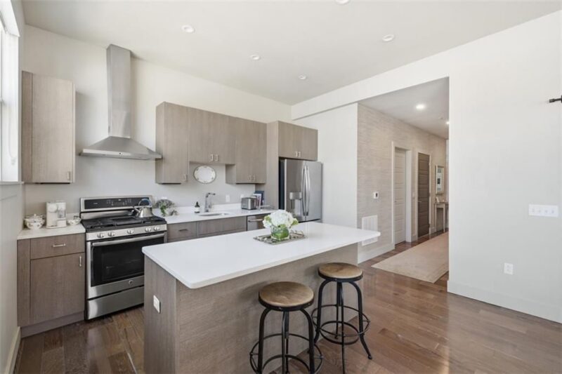 622 Gross St 306 — photo 7