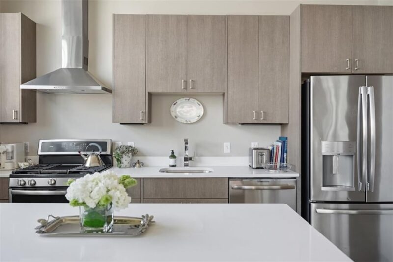 622 Gross St 306 — photo 8