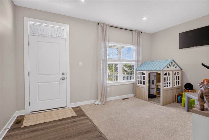 21 Dana Dr — photo 5