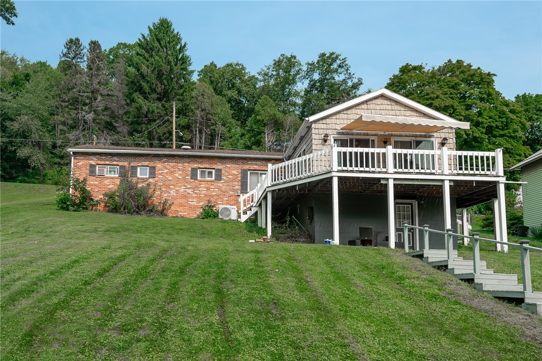 1121 Dixon Rd — photo 1