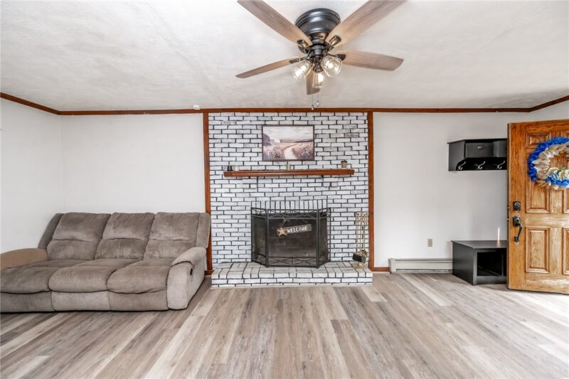 1121 Dixon Rd — photo 5
