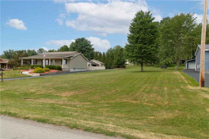 000 Latonka Dr — photo 4