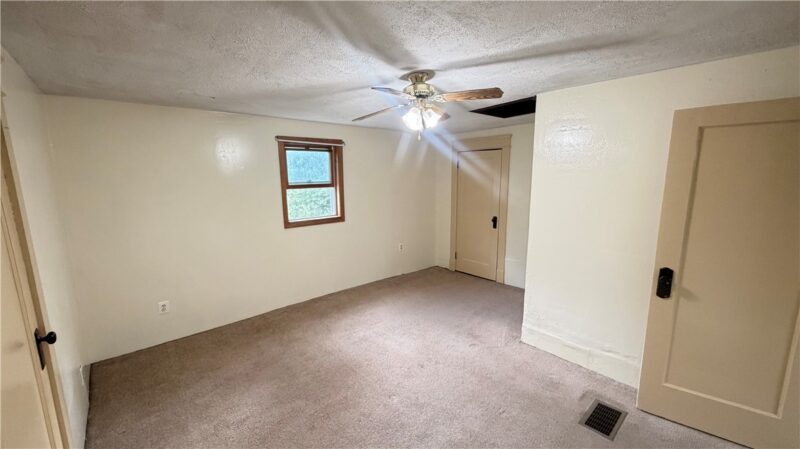 2307 Princeton Rd — photo 8