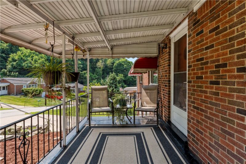 529 Naysmith Rd — photo 3