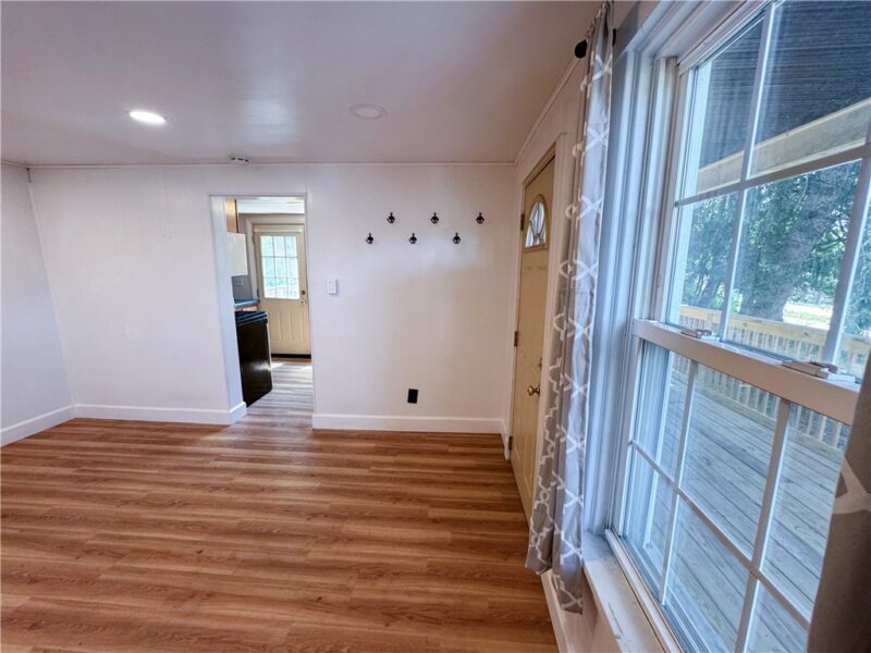 9238 Bissell Way — photo 7