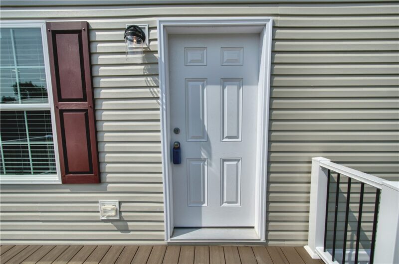 208 Cedar Ln — photo 3