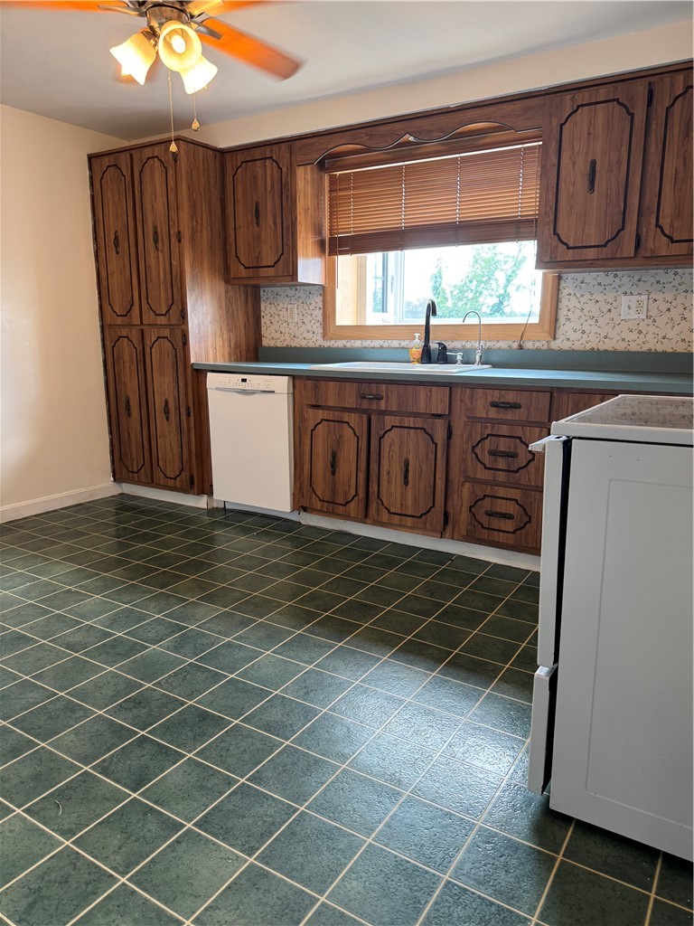 1009 Alexander Ave — photo 3