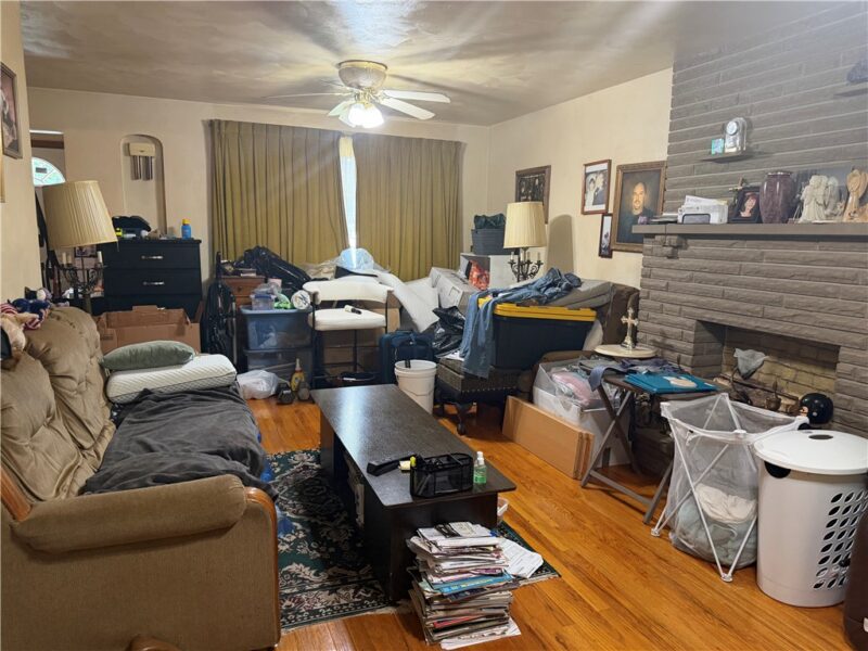 1160 Mckenna Ave — photo 3