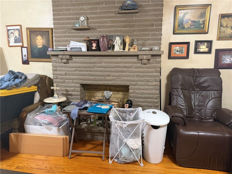 1160 Mckenna Ave — photo 4