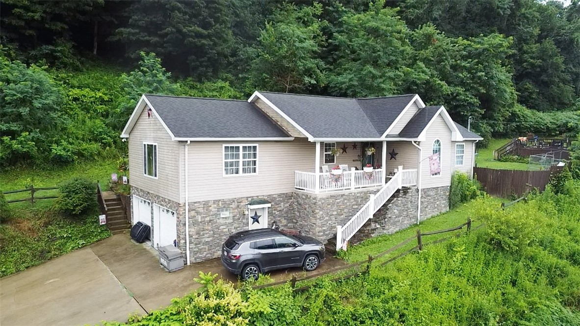 881 Morgantown Rd — photo 1