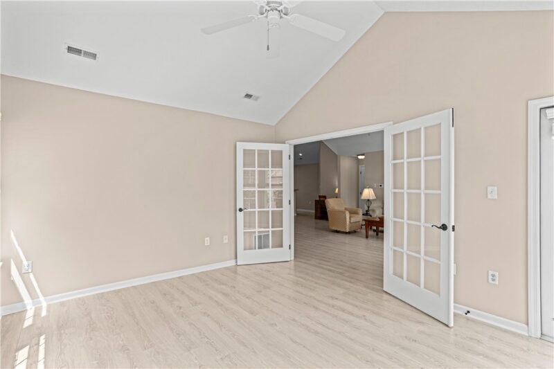 1102 Wealdstone Rd — photo 6