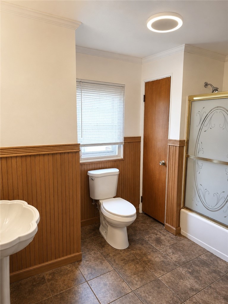 1676 Brodhead Road — photo 8