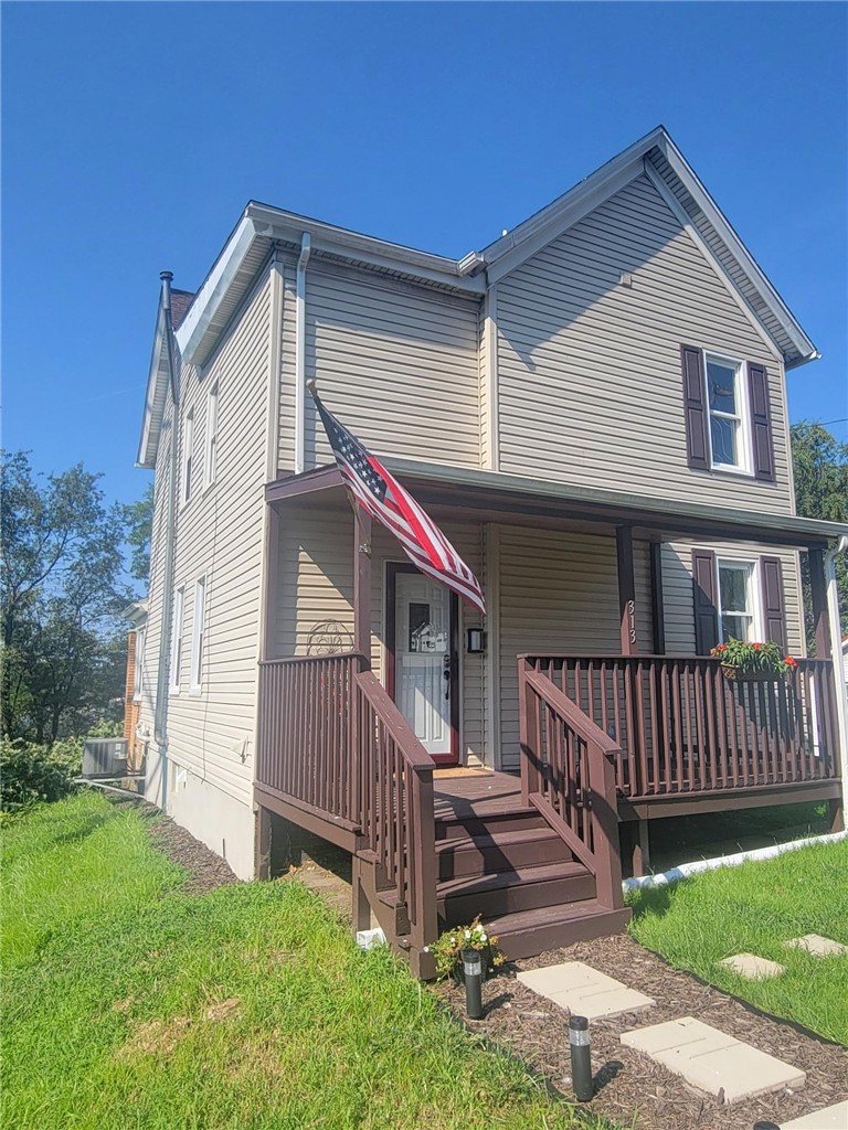 313 Highland — photo 1