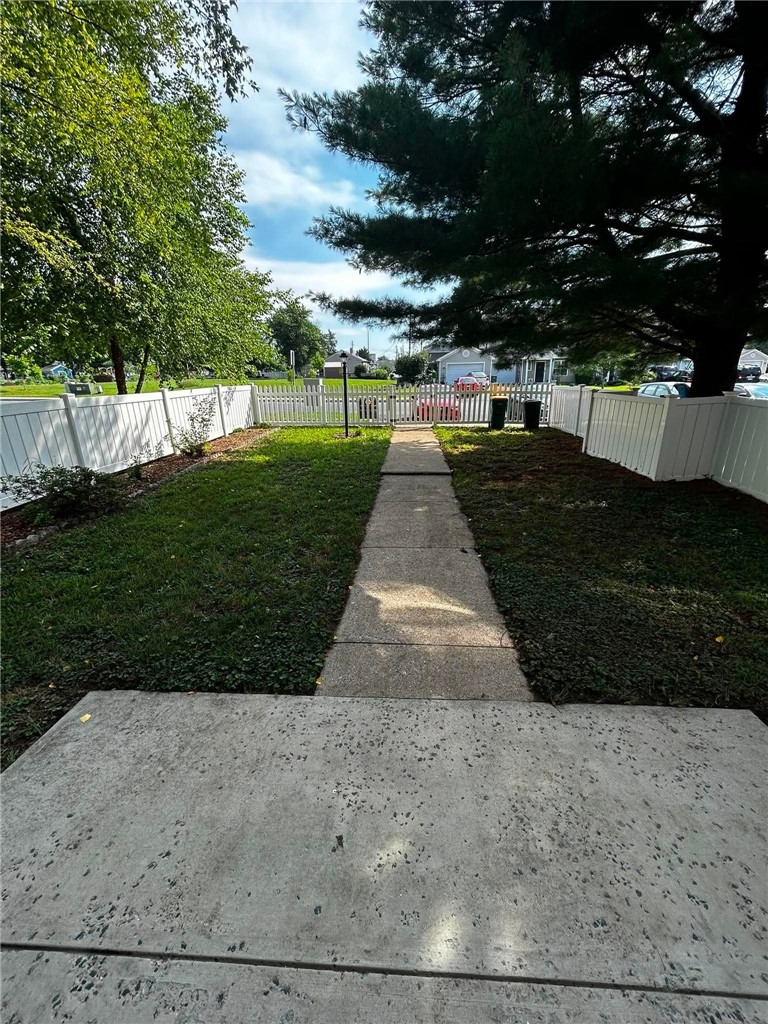 138 Buchannan Street — photo 3