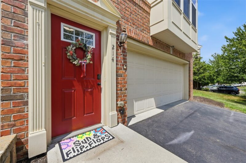214 Broadstone Drive — photo 2