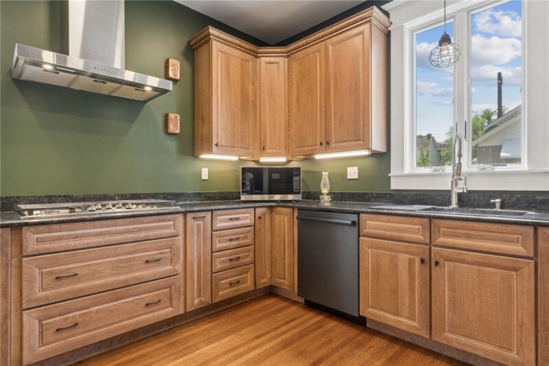 400 Carothers Ave — photo 4