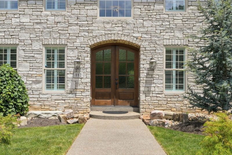 112 Hardwood DRIVE — photo 3