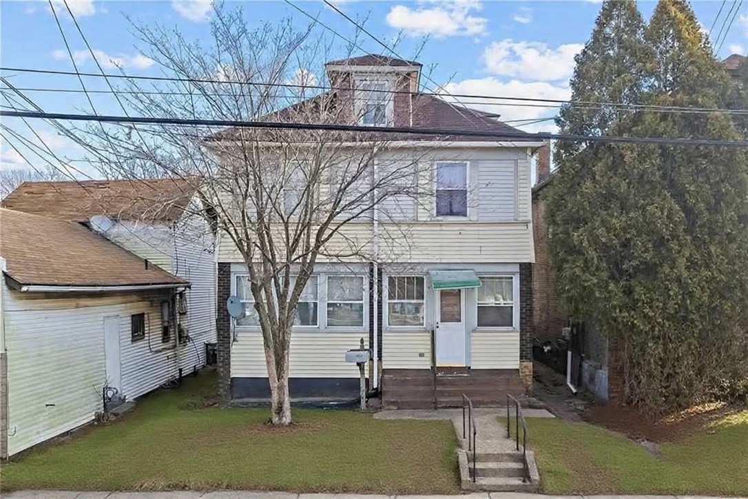 2208 Duss Avenue — photo 1