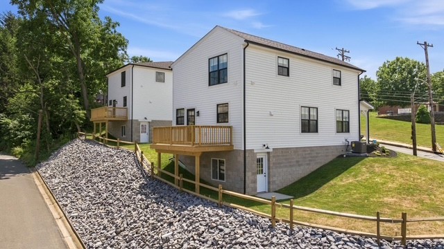 517 Harmony Rd — photo 4