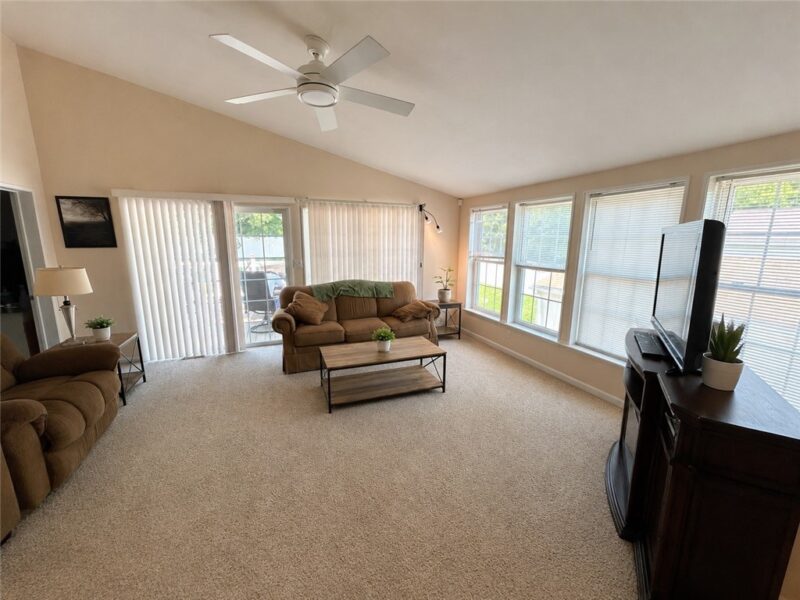 307 E Garfield Ave — photo 5