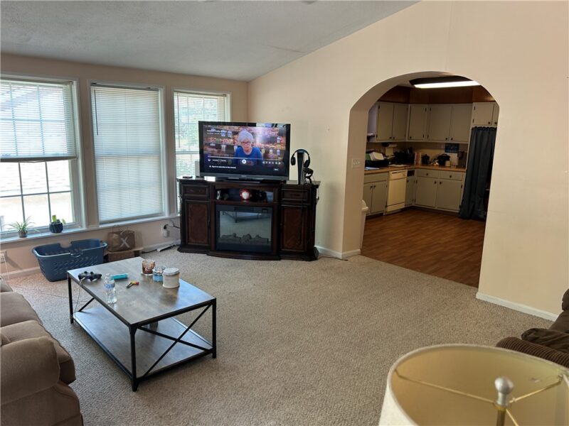 307 E Garfield Ave — photo 6