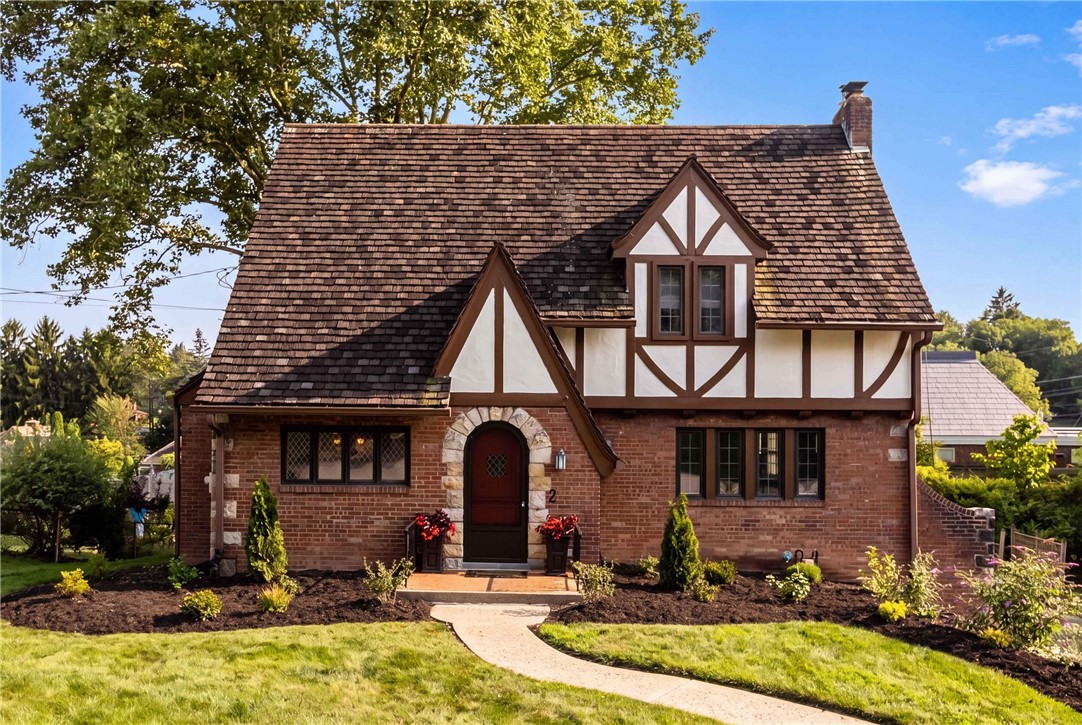 2 Glenvue Dr — photo 1