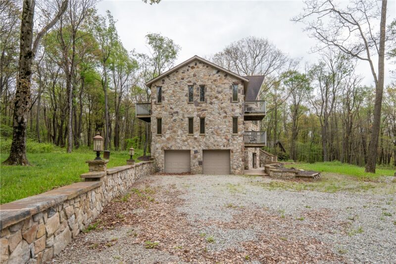 138 Fern Mountain Rd — photo 2