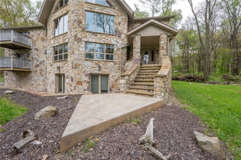 138 Fern Mountain Rd — photo 3