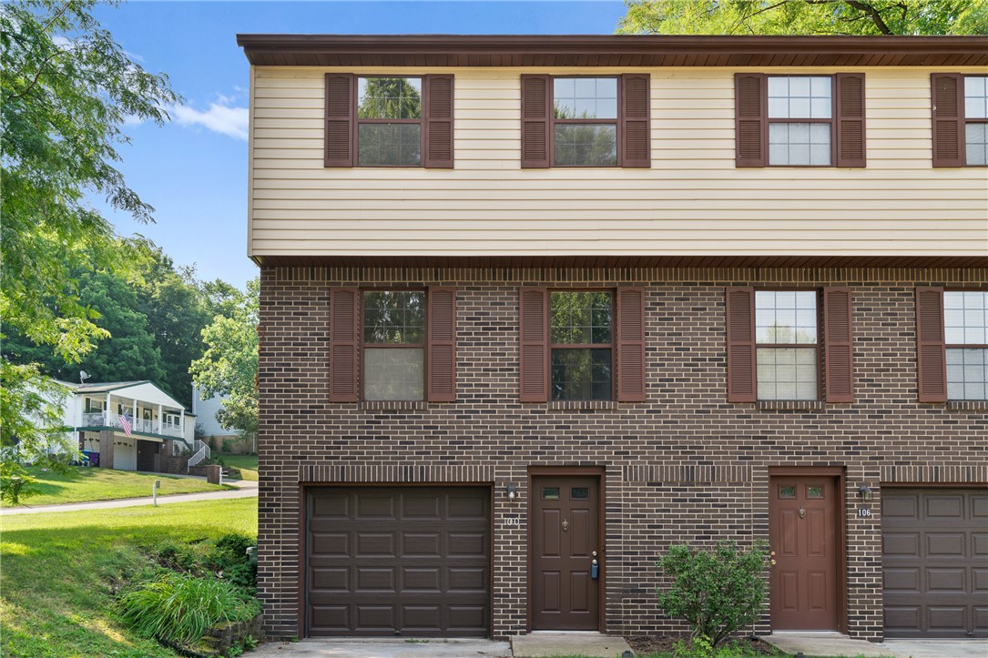100 Duquesne Blvd — photo 1