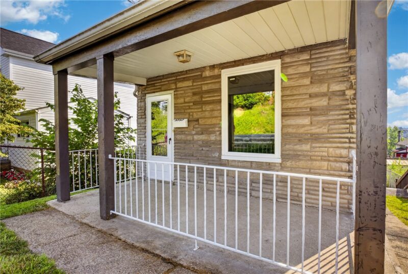 5757 Lauder St — photo 5