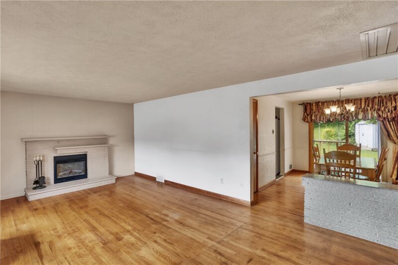421 Orchard Dr — photo 4
