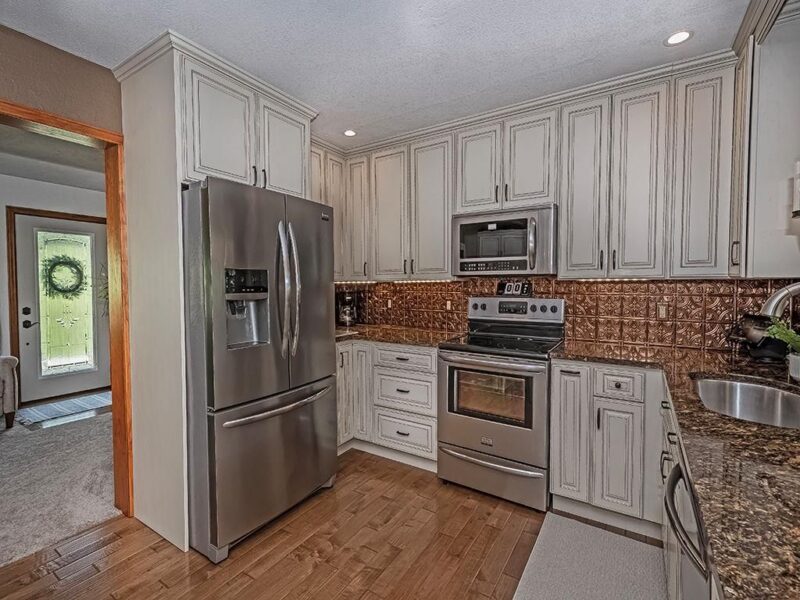 638 Knoll LANE — photo 6