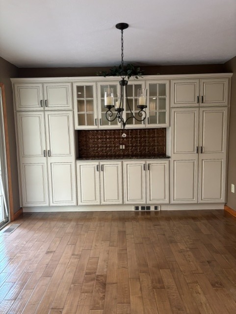 638 Knoll LANE — photo 7