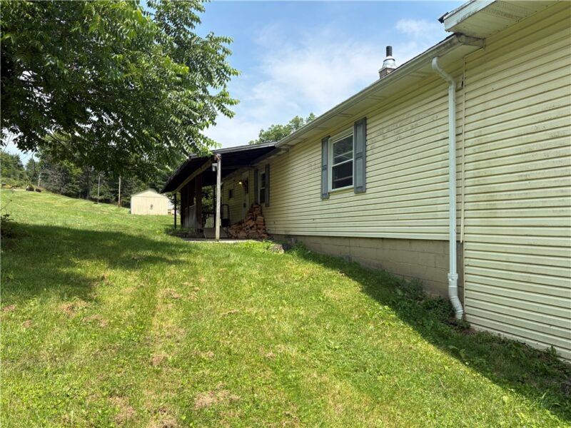 521 Aspen Rd — photo 4