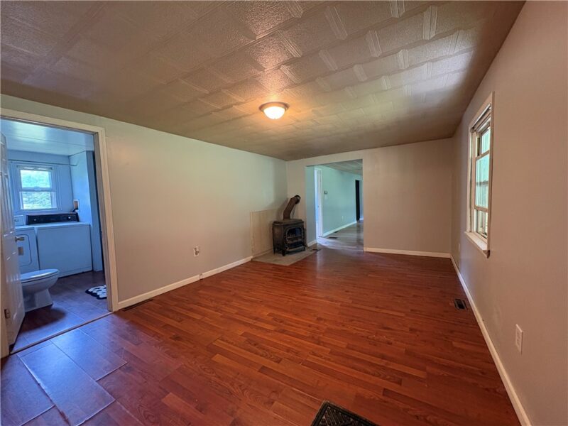 521 Aspen Rd — photo 6
