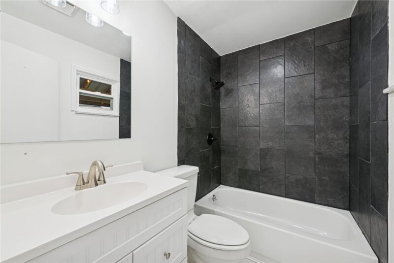 408 Chestnut St — photo 8