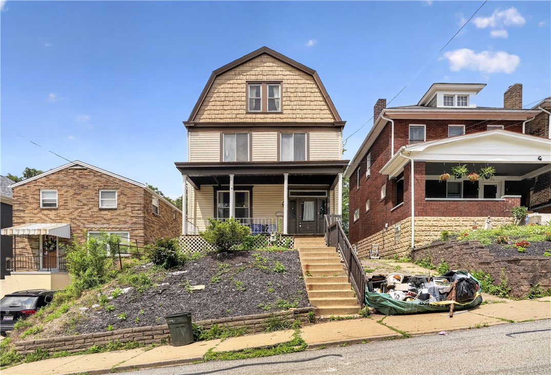 2212 Saranac Ave — photo 1