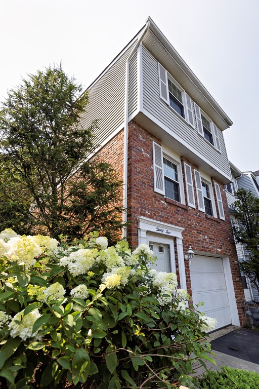 35 Shadow Dr — photo 3