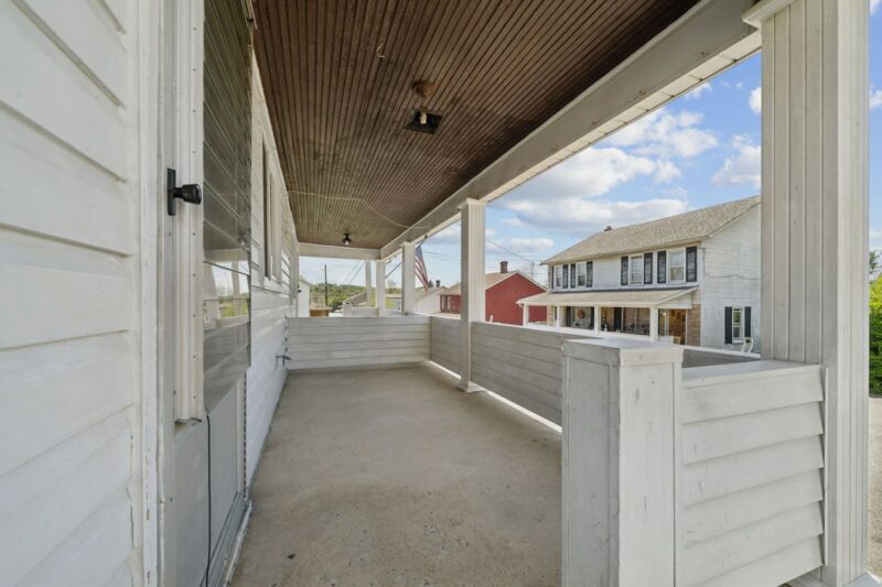 174/176 Roosevelt Way — photo 4