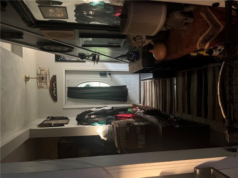 402 Meek St — photo 8