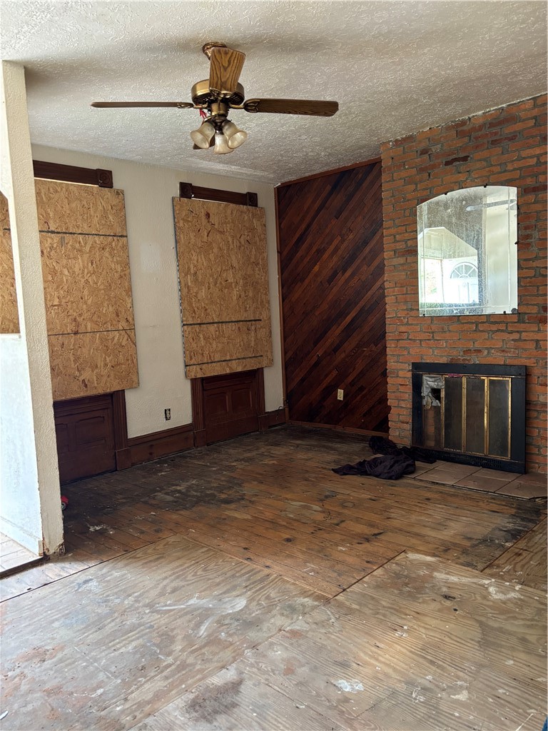 926 Eureka Street — photo 2