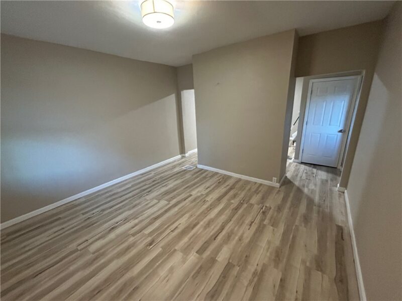 1150 Arch St — photo 6